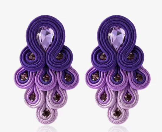 Außergewöhnliche handgemachte Soutache Ohrringe